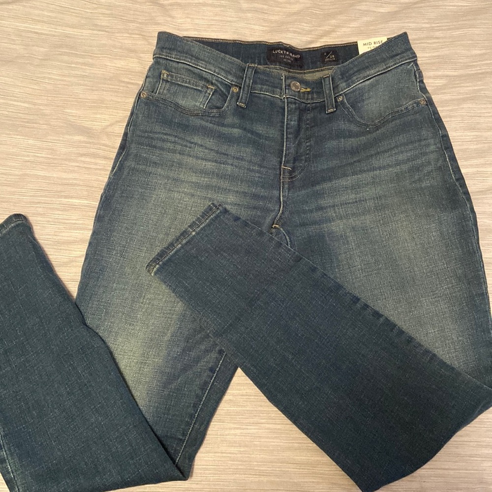 Lucky brand 6/28R skinny AVA